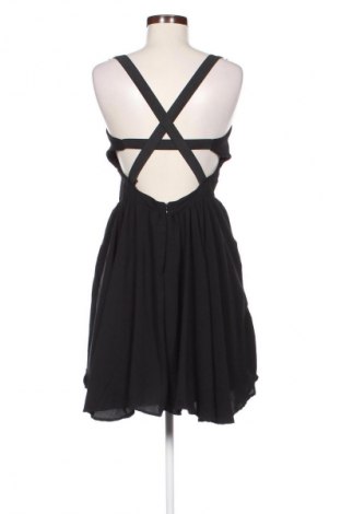 Kleid Mango, Größe XL, Farbe Schwarz, Preis 17,00 €