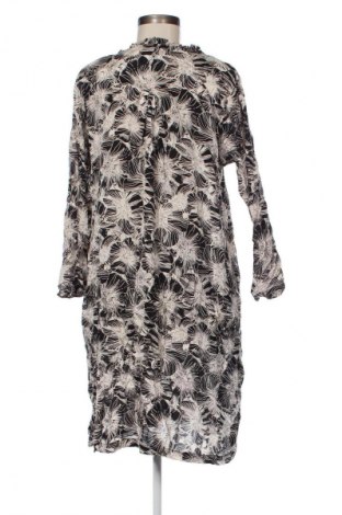 Kleid Masai, Größe M, Farbe Mehrfarbig, Preis 33,99 €