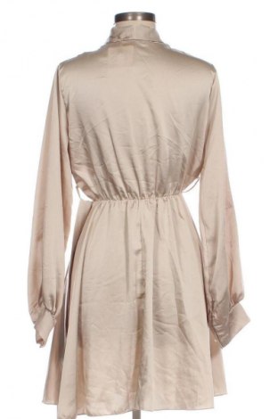 Φόρεμα NEW COLLECTION, Μέγεθος M, Χρώμα  Μπέζ, Τιμή 30,99 €