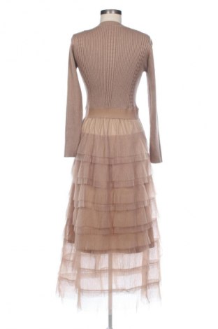 Šaty  NEW COLLECTION, Velikost M, Barva Béžová, Cena  409,00 Kč