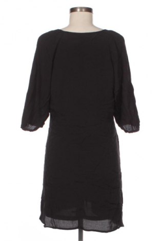 Sukienka Nly Trend, Rozmiar M, Kolor Czarny, Cena 146,99 zł