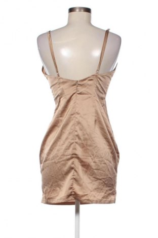 Kleid Pretty Little Thing, Größe S, Farbe Beige, Preis € 20,99