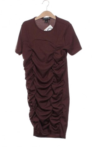 Sukienka Pretty Little Thing, Rozmiar XS, Kolor Brązowy, Cena 95,99 zł