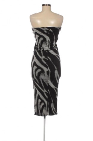 Kleid Pretty Little Thing, Größe S, Farbe Mehrfarbig, Preis € 20,99