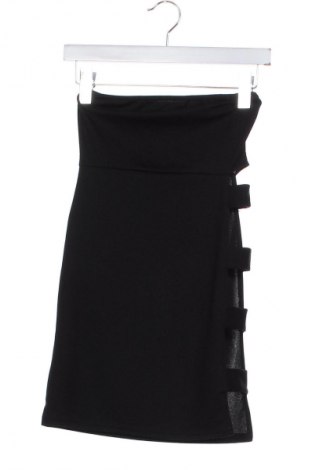 Kleid Pretty Little Thing, Größe XS, Farbe Schwarz, Preis 15,13 €