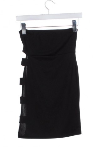 Kleid Pretty Little Thing, Größe XS, Farbe Schwarz, Preis 15,13 €