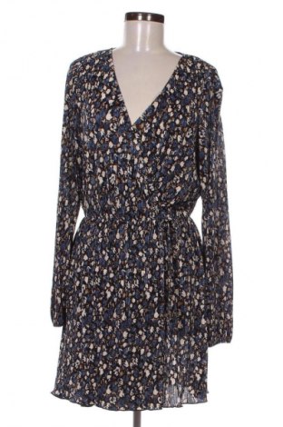 Rochie Pull&Bear, Mărime XL, Culoare Multicolor, Preț 98,99 Lei