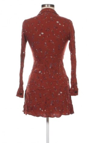 Sukienka Pull&Bear, Rozmiar S, Kolor Kolorowy, Cena 95,99 zł