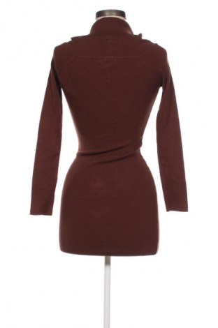 Ruha Pull&Bear, Méret M, Szín Barna, Ár 6 138 Ft