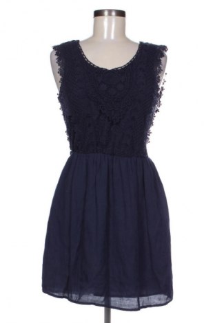 Šaty  Pull&Bear, Velikost M, Barva Modrá, Cena  367,00 Kč
