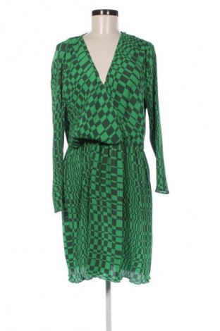 Kleid Reserved, Größe XL, Farbe Grün, Preis € 13,99
