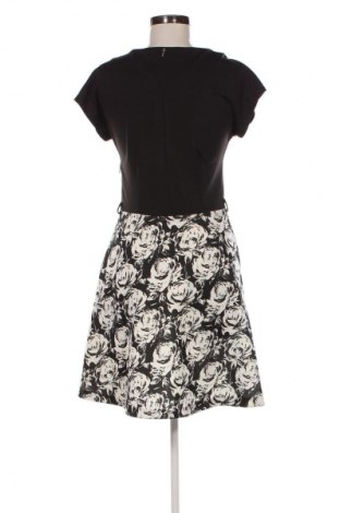 Rochie Rinascimento, Mărime L, Culoare Multicolor, Preț 178,99 Lei