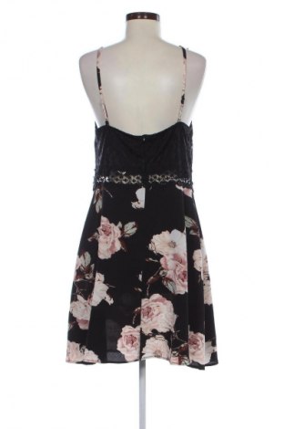 Kleid SHEIN, Größe XL, Farbe Mehrfarbig, Preis 20,99 €