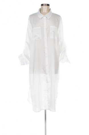 Φόρεμα SHEIN, Μέγεθος 3XL, Χρώμα Λευκό, Τιμή 15,99 €