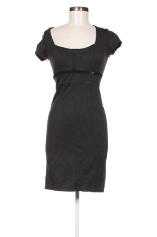 Rochie Siste's, Mărime S, Culoare Gri, Preț 222,79 Lei