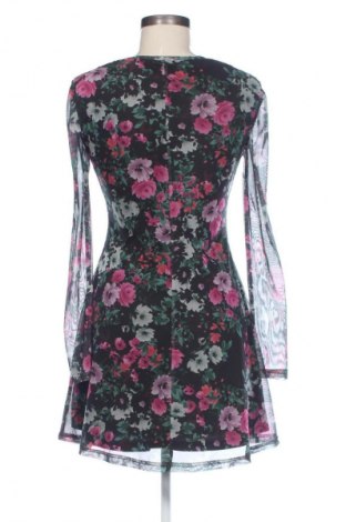 Kleid Stradivarius, Größe M, Farbe Mehrfarbig, Preis 14,83 €