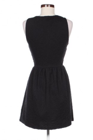 Šaty  Stradivarius, Velikost M, Barva Černá, Cena  633,00 Kč