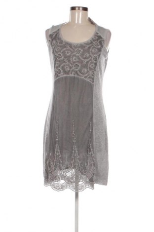 Kleid Tredy, Größe M, Farbe Grau, Preis € 16,99