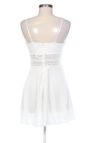 Sukienka Unbranded, Rozmiar M, Kolor ecru, Cena 95,99 zł