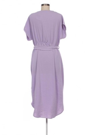 Kleid Unbranded, Größe M, Farbe Lila, Preis 33,99 €