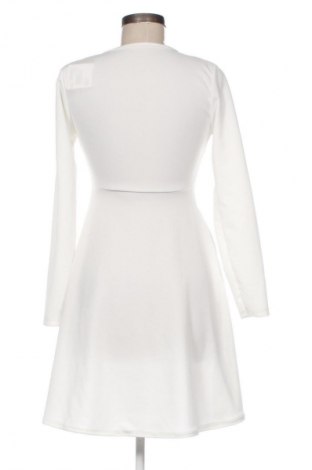 Kleid Unbranded, Größe M, Farbe Weiß, Preis 13,99 €