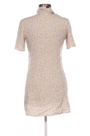 Sukienka Urban Outfitters, Rozmiar M, Kolor Kolorowy, Cena 134,99 zł