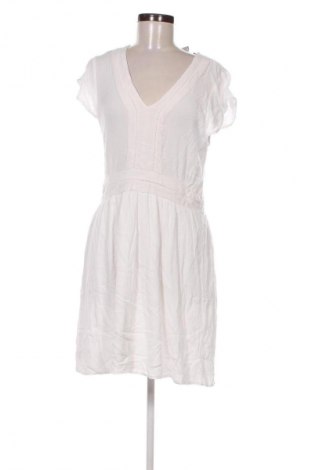 Kleid Vero Moda, Größe XL, Farbe Weiß, Preis € 18,99
