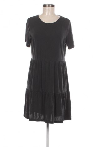 Рокля Vero Moda, Размер L, Цвят Сив, Цена 27,99 лв.