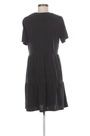 Рокля Vero Moda, Размер L, Цвят Сив, Цена 27,99 лв.