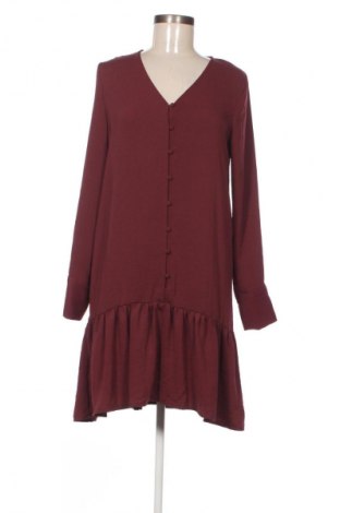 Рокля Vero Moda, Размер S, Цвят Червен, Цена 10,99 лв.