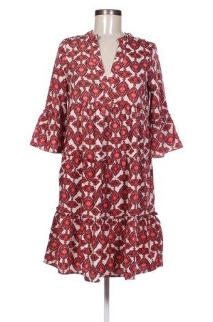 Рокля Vero Moda, Размер S, Цвят Многоцветен, Цена 27,99 лв.