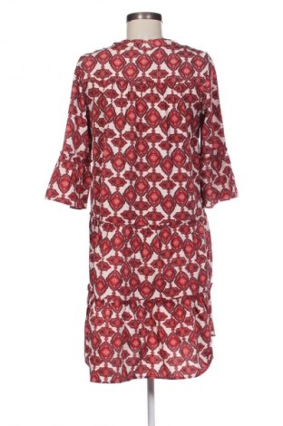 Рокля Vero Moda, Размер S, Цвят Многоцветен, Цена 27,99 лв.