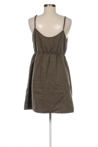 Рокля Vero Moda, Размер M, Цвят Зелен, Цена 34,99 лв.