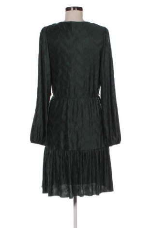 Sukienka Vero Moda, Rozmiar M, Kolor Zielony, Cena 111,99 zł