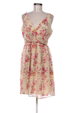 Рокля Vero Moda, Размер XL, Цвят Многоцветен, Цена 17,99 лв.