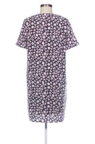 Рокля Vero Moda, Размер M, Цвят Многоцветен, Цена 27,03 лв.