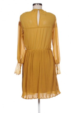 Šaty  Vero Moda, Veľkosť M, Farba Oranžová, Cena  14,24 €