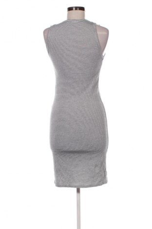 Kleid Zara Trafaluc, Größe M, Farbe Grau, Preis 27,99 €