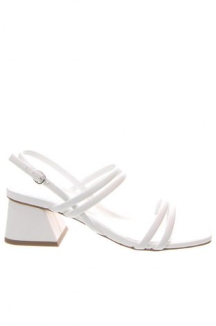 Sandalen About You, Größe 38, Farbe Weiß, Preis 74,99 €