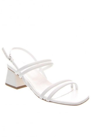 Sandalen About You, Größe 38, Farbe Weiß, Preis 74,99 €