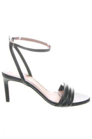 Sandalen BOSS, Größe 42, Farbe Schwarz, Preis € 144,99
