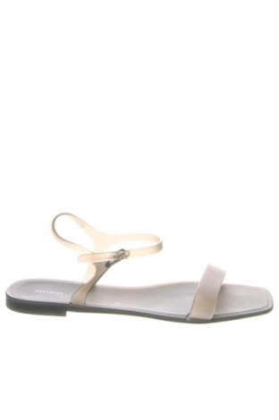 Sandale Reserved, Mărime 40, Culoare Gri, Preț 81,99 Lei