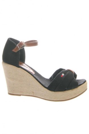 Sandalen Tommy Hilfiger, Größe 39, Farbe Schwarz, Preis € 98,99