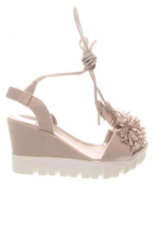 Sandalen Unbranded, Größe 40, Farbe Beige, Preis € 37,42