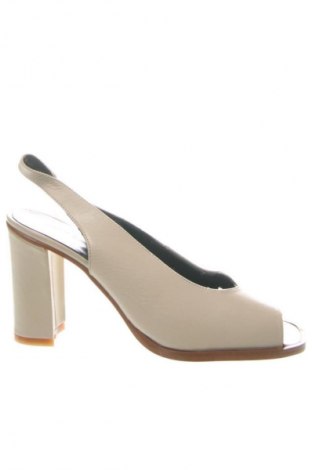 Sandalen Unbranded, Größe 35, Farbe Beige, Preis € 56,37