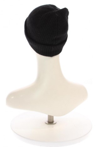 Čepice  Calvin Klein, Barva Černá, Cena  1 249,00 Kč