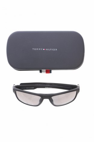 Okulary przeciwsłoneczne Tommy Hilfiger, Kolor Czarny, Cena 381,99 zł