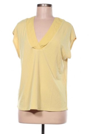 Дамска блуза Lindex, Размер S, Цвят Жълт, 95% полиестер, 5% еластан, Цена 27,30 лв.