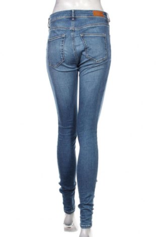 Dámske džínsy  Vero Moda, Veľkosť M, Farba Modrá, 92% bavlna, 8% elastan, Cena  28,61 €