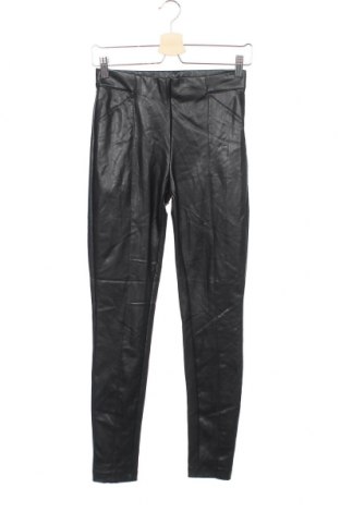 Γυναικείο παντελόνι δερμάτινο ONLY, Μέγεθος XS, Χρώμα Μαύρο, Δερματίνη, Τιμή 28,14 €